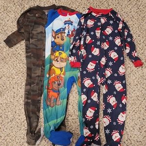 Boys 5T Fleece Footie Pajamas Lot